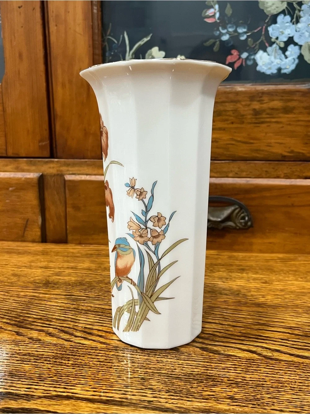 Vintage Japanese Porcelain Iris & Kingfisher Vase – Floral Art Deco Style